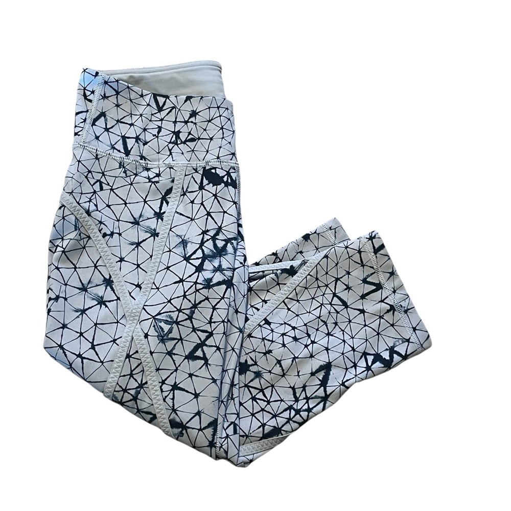 Lululemon‎ Capri Leggings, 24”, Back Zippered Pocket, Gray/Blue, Size 6, EUC